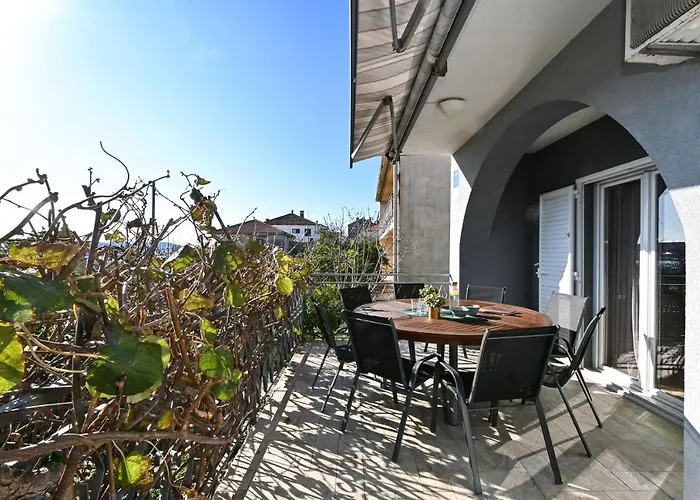 Villa House Vukman *