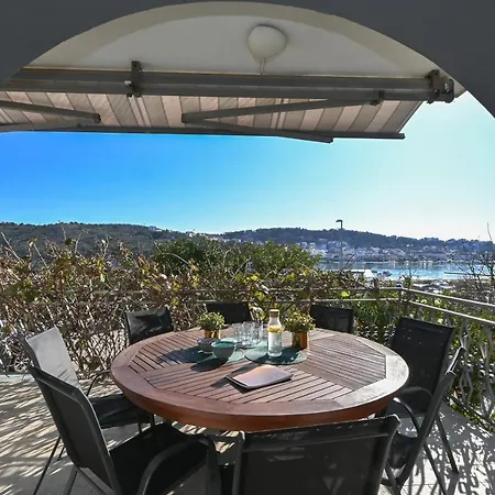 فيلة House Vukman *